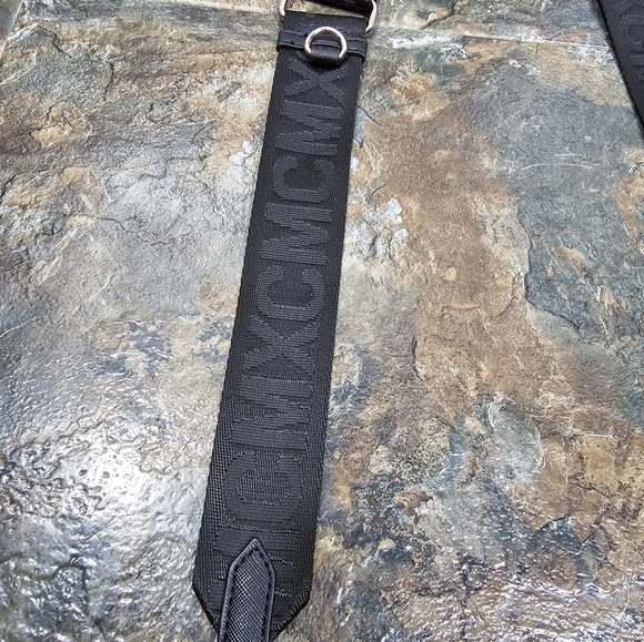 Steve Madden black quilted crossbody - Picture 4 of 13